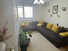 Titan, langa statia de metrou Nicolae Grigorescu